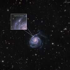 M101-Pinwheel_Galaxie-reduzierte-Sterne_mit_SN2023ixf_und_Signatur.jpg
